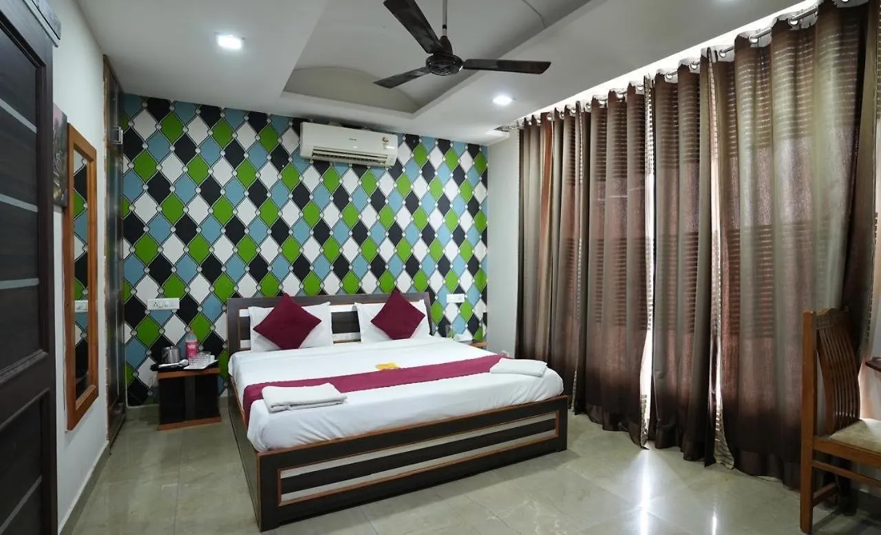 Rk Residency Hotel Zirakpur 3*,